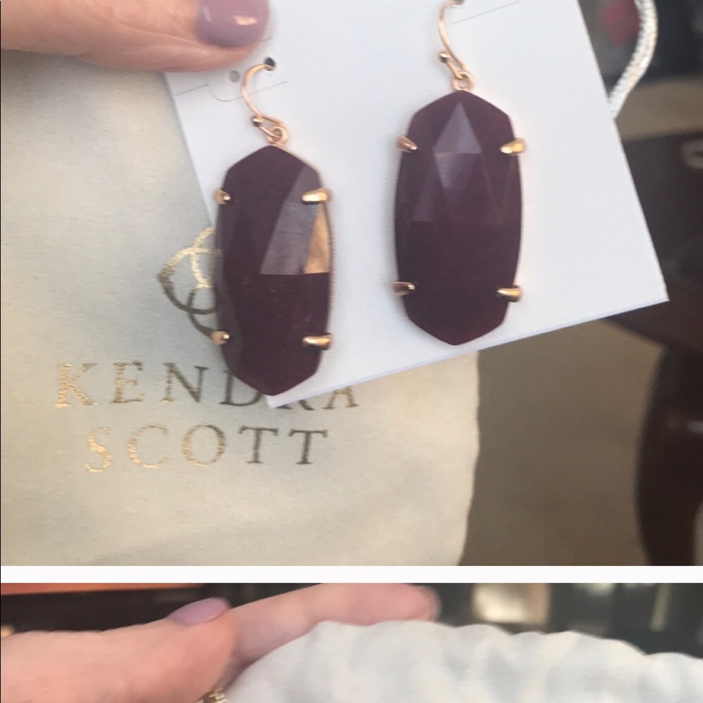 Kendra Scott Emse earrings in maroon jade.